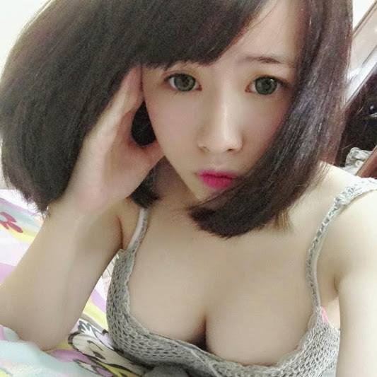 Gợi Cảm Và Tự Tin Khám Phá Vẻ Đẹp Quyến Rũ Của ‘Gái Đẹp Mặc Bikini’ Trong Mùa Hè Này